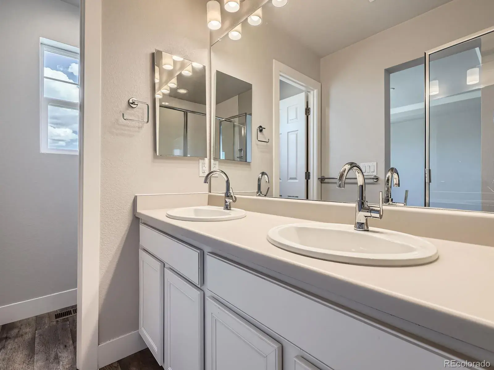 12252025003250 1600 15