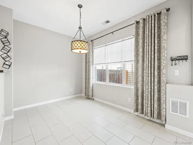 7323 Lowell Boulevard Westminster CO 80030 | MLS #REC6269231 04102025055112 640 12