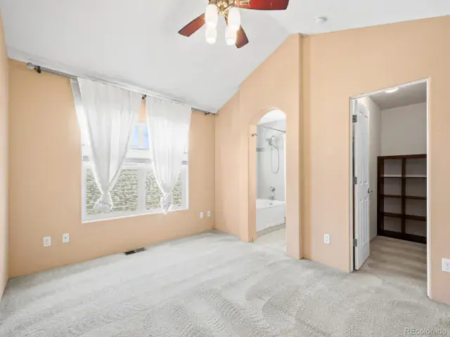7323 Lowell Boulevard Westminster CO 80030 | MLS #REC6269231 04102025055112 640 24