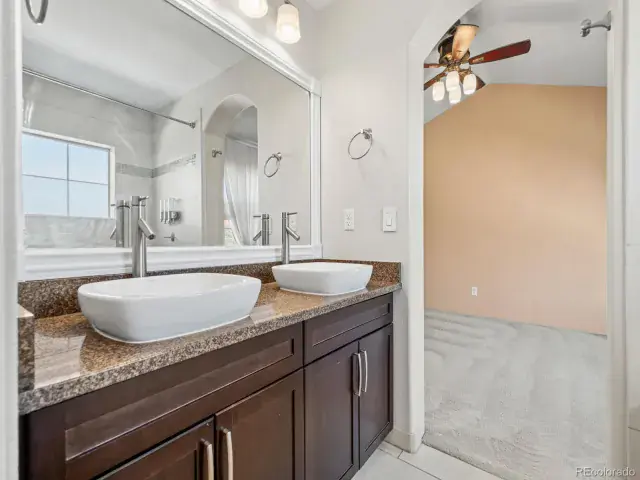 7323 Lowell Boulevard Westminster CO 80030 | MLS #REC6269231 04102025055112 640 28