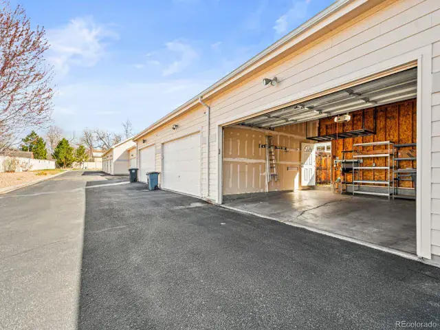 7323 Lowell Boulevard Westminster CO 80030 | MLS #REC6269231 04102025055112 640 34