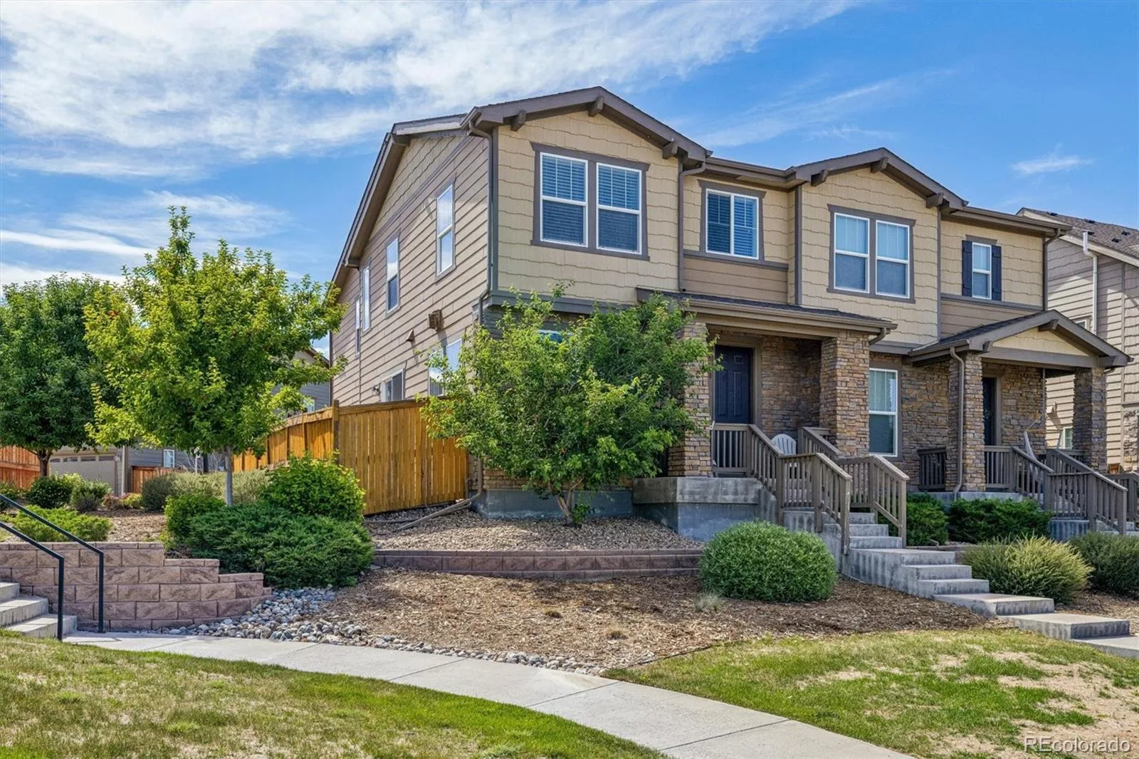 7608 S Zante Court Aurora CO 80016 | MLS #REC6269430 06202026055001 1600 25