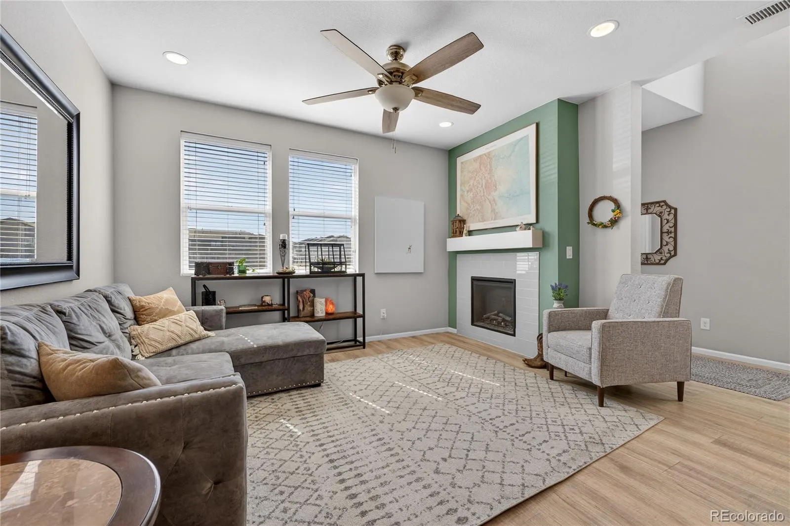 16025 E Elk Place Denver CO 80239 | MLS #REC6275023 04222026205104 1600 1