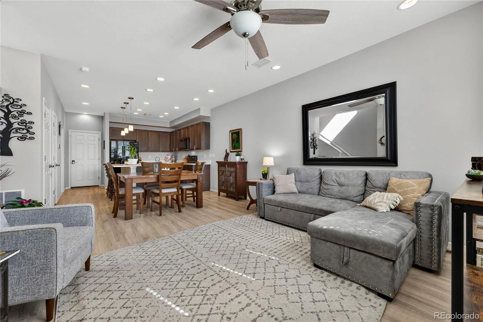 16025 E Elk Place Denver CO 80239 | MLS #REC6275023 04222026205104 1600 2