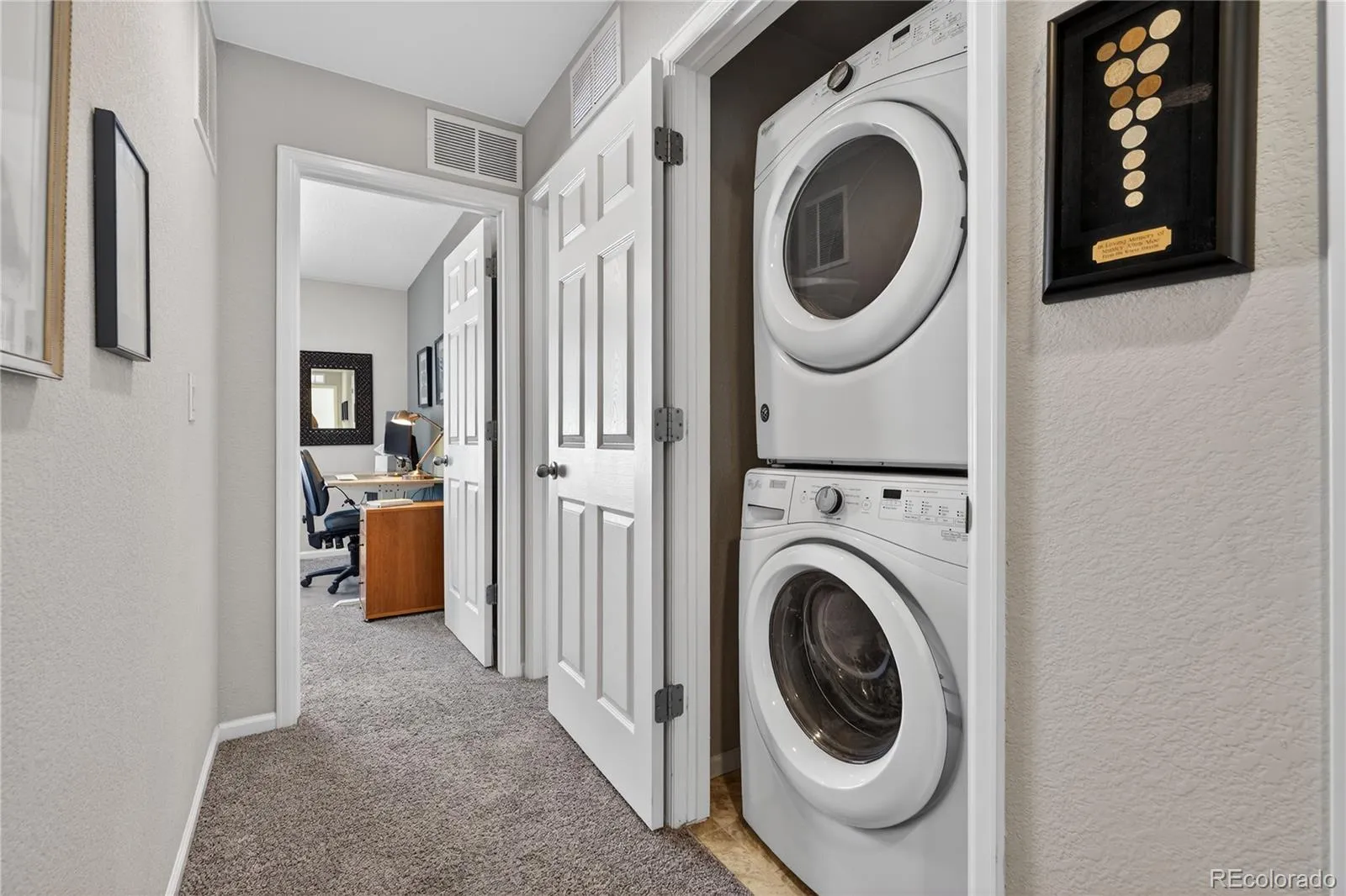 16025 E Elk Place Denver CO 80239 | MLS #REC6275023 04222026205104 1600 23