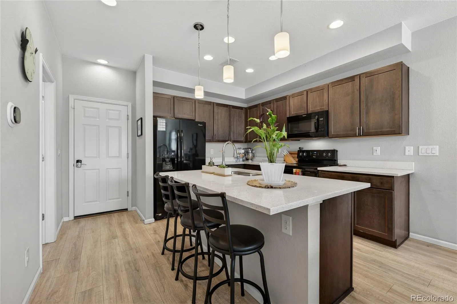 16025 E Elk Place Denver CO 80239 | MLS #REC6275023 04222026205104 1600 7