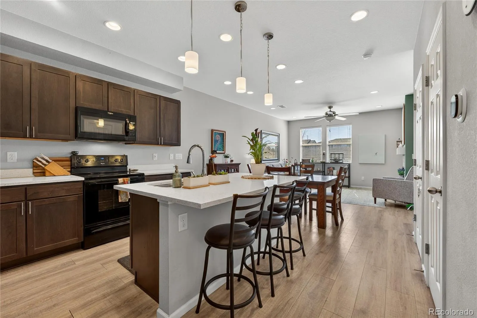 16025 E Elk Place Denver CO 80239 | MLS #REC6275023 04222026205104 1600 8