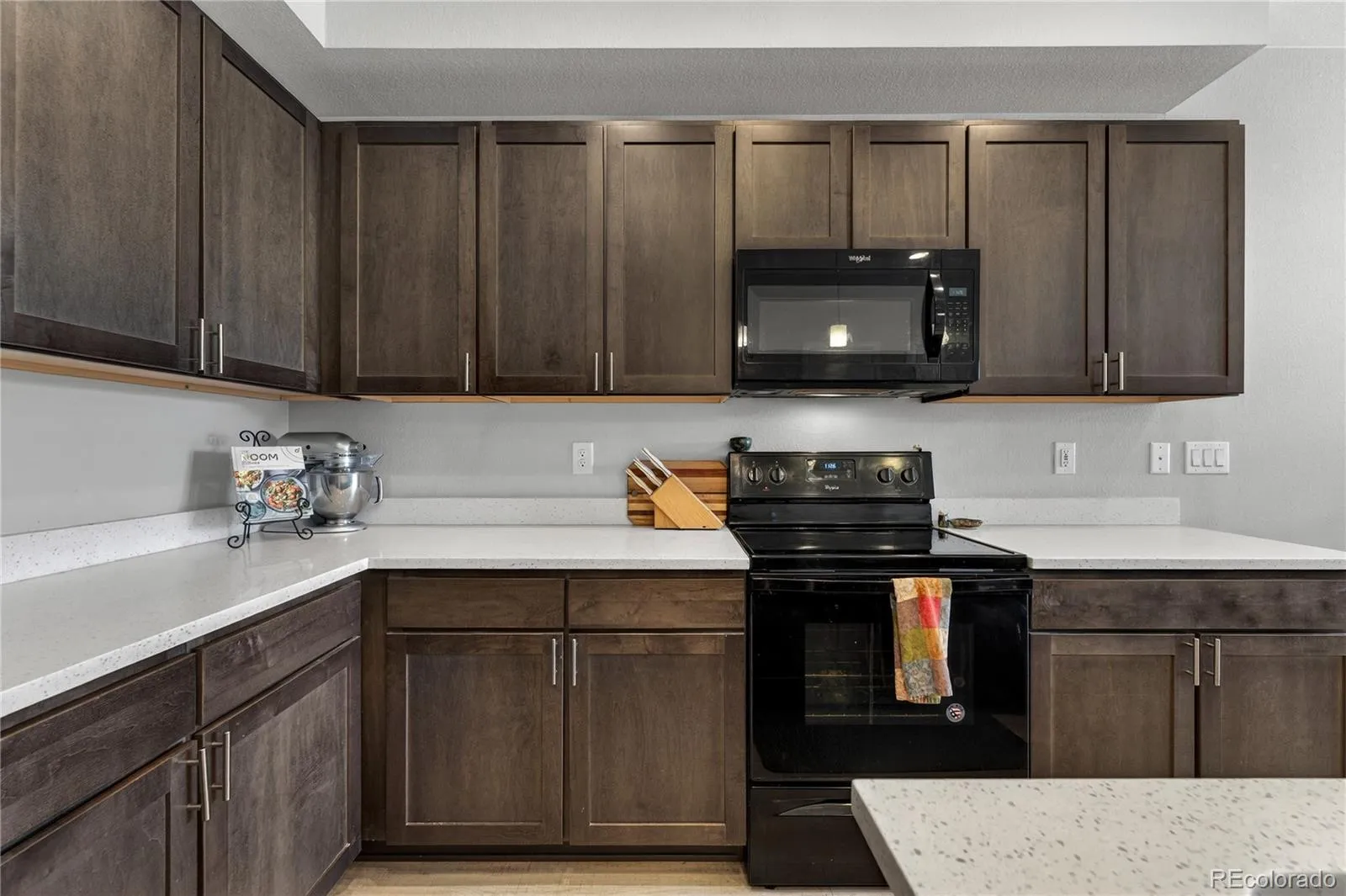 16025 E Elk Place Denver CO 80239 | MLS #REC6275023 04222026205104 1600 9