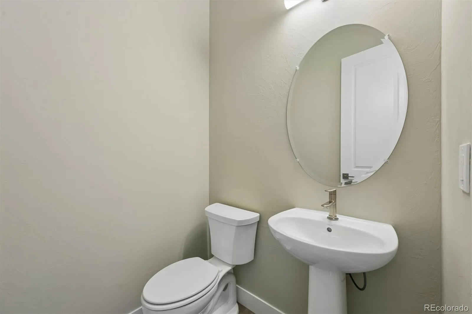 16263 Geneva Court Brighton CO 80602 | MLS #REC6275081 08242026131615 1600 15