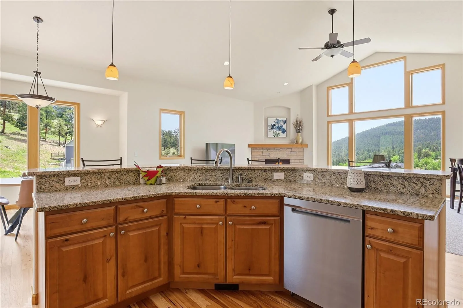 31735 Kiva Lane Evergreen CO 80439 | MLS #REC6276015 08172026211449 1600 14