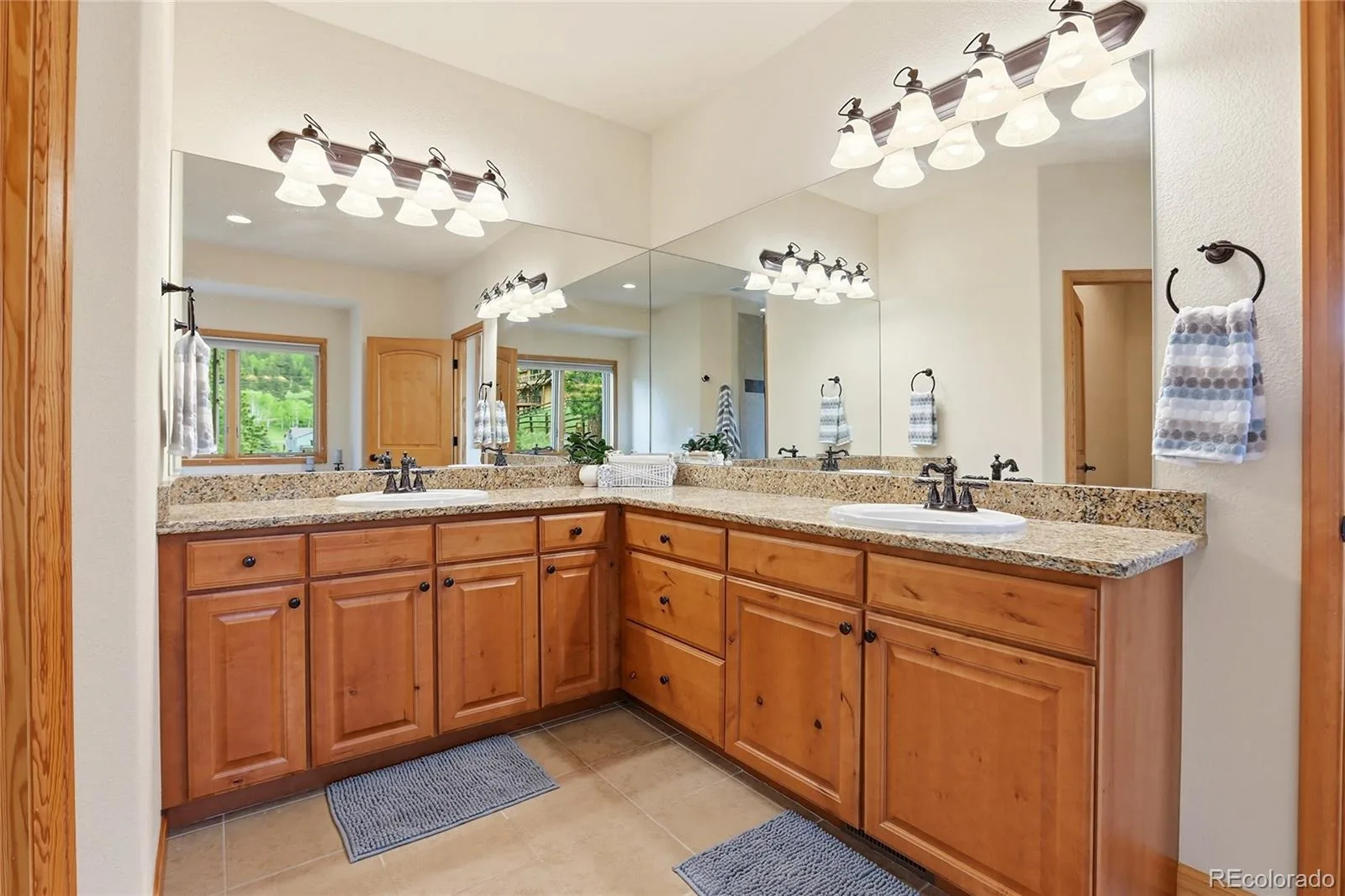 31735 Kiva Lane Evergreen CO 80439 | MLS #REC6276015 08172026211449 1600 23