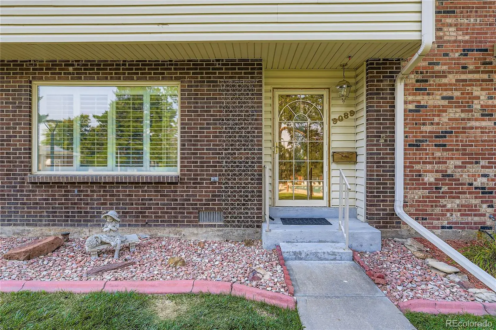 9089 E Nassau Avenue Denver CO 80237 MLS #REC6276368 09082025004535 1600 2
