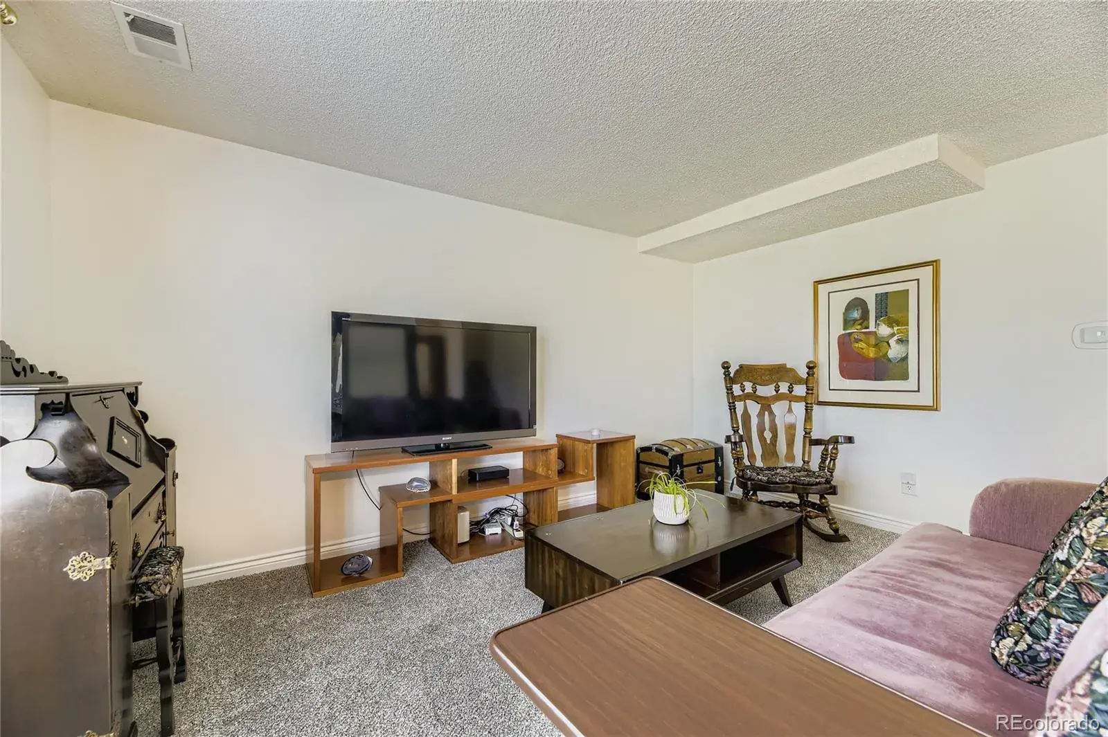 9089 E Nassau Avenue Denver CO 80237 MLS #REC6276368 09082025004535 1600 4