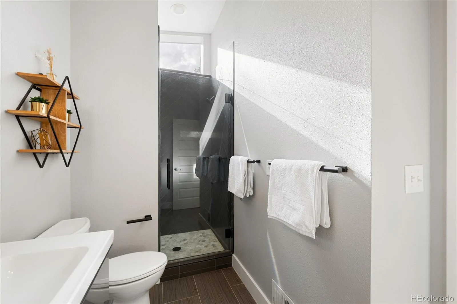 901 Glencoe Street Denver CO 80220 MLS #REC6276458 05112026231022 1600 21