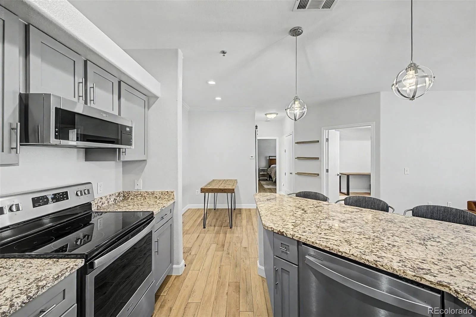 6005 Castlegate Drive #B22 Castle Rock CO 80108 | MLS #REC6276615 07312026024629 1600 7