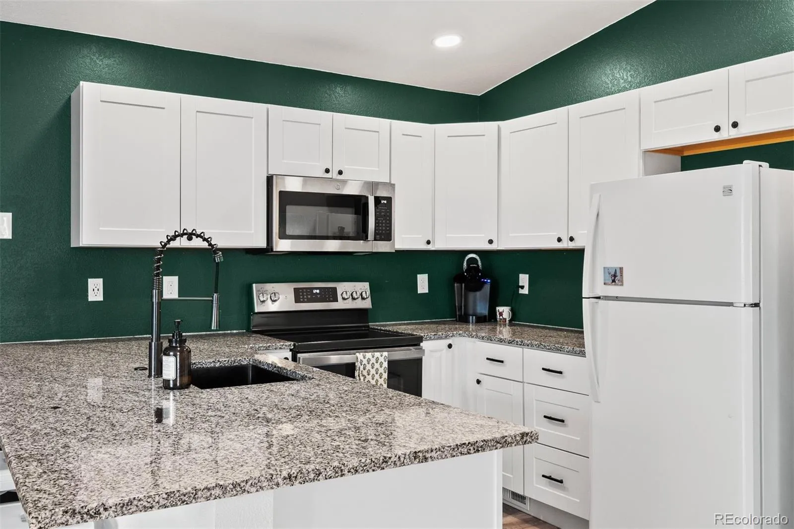 18284 W 58th Place #21 Golden CO 80403 | MLS #REC6276880 05232026095126 1600 11