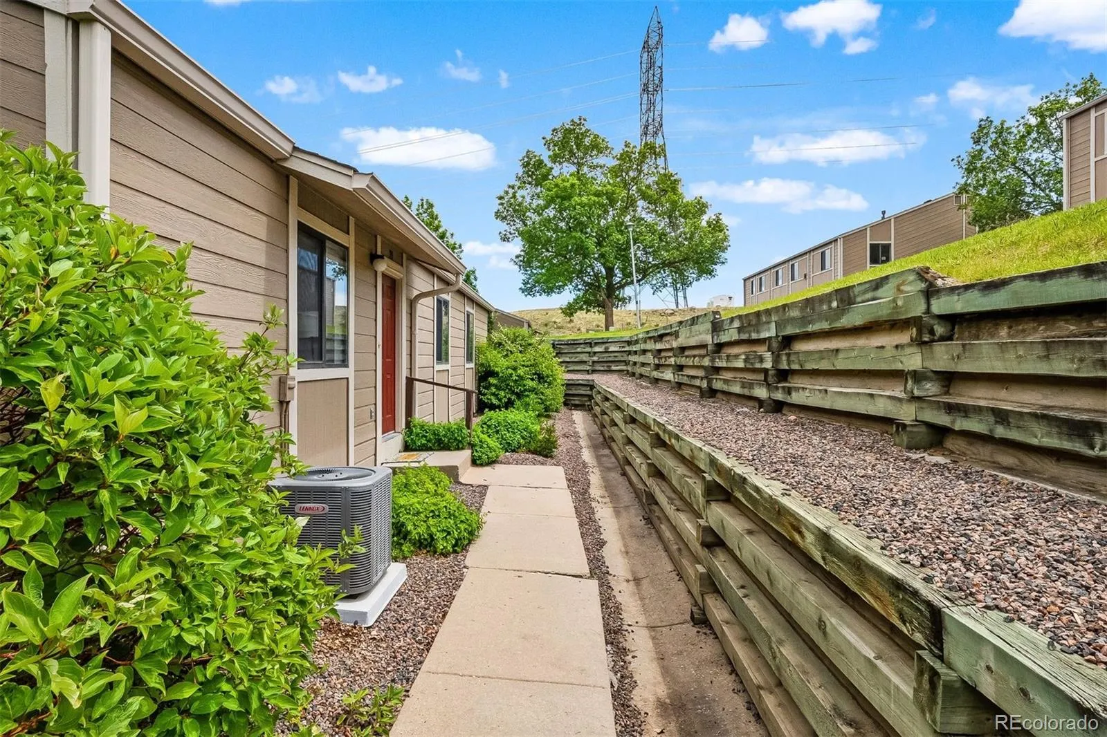 18284 W 58th Place #21 Golden CO 80403 | MLS #REC6276880 05232026095126 1600 27