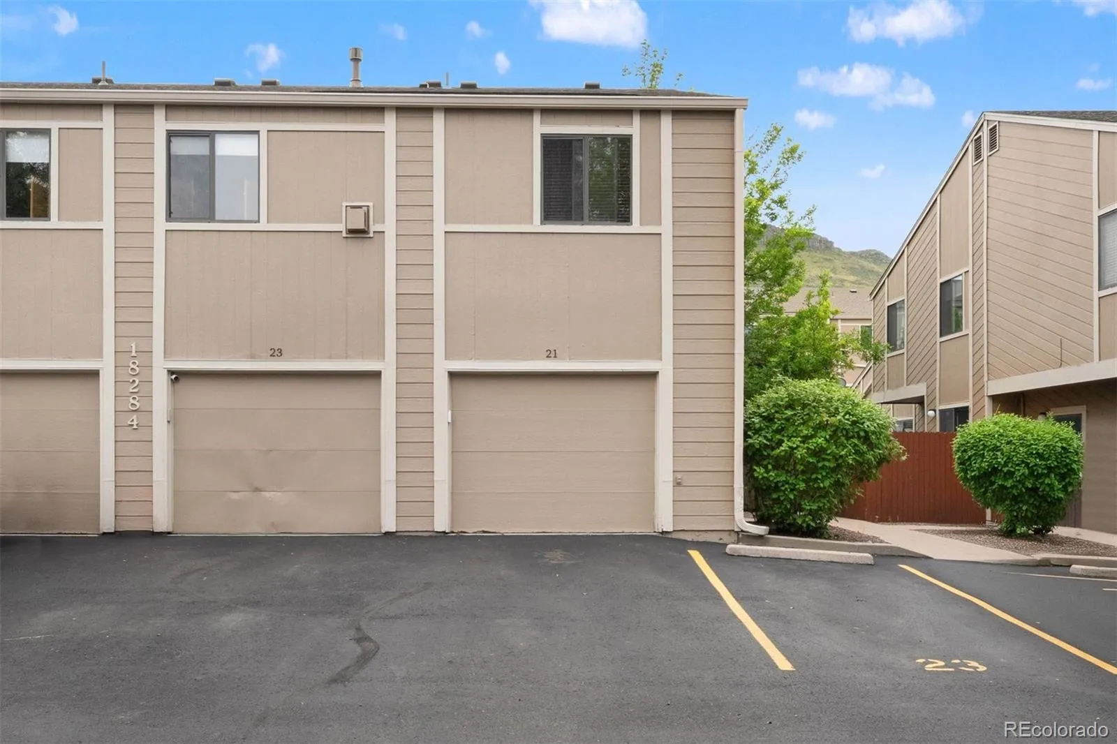 18284 W 58th Place #21 Golden CO 80403 | MLS #REC6276880 05232026095126 1600 32