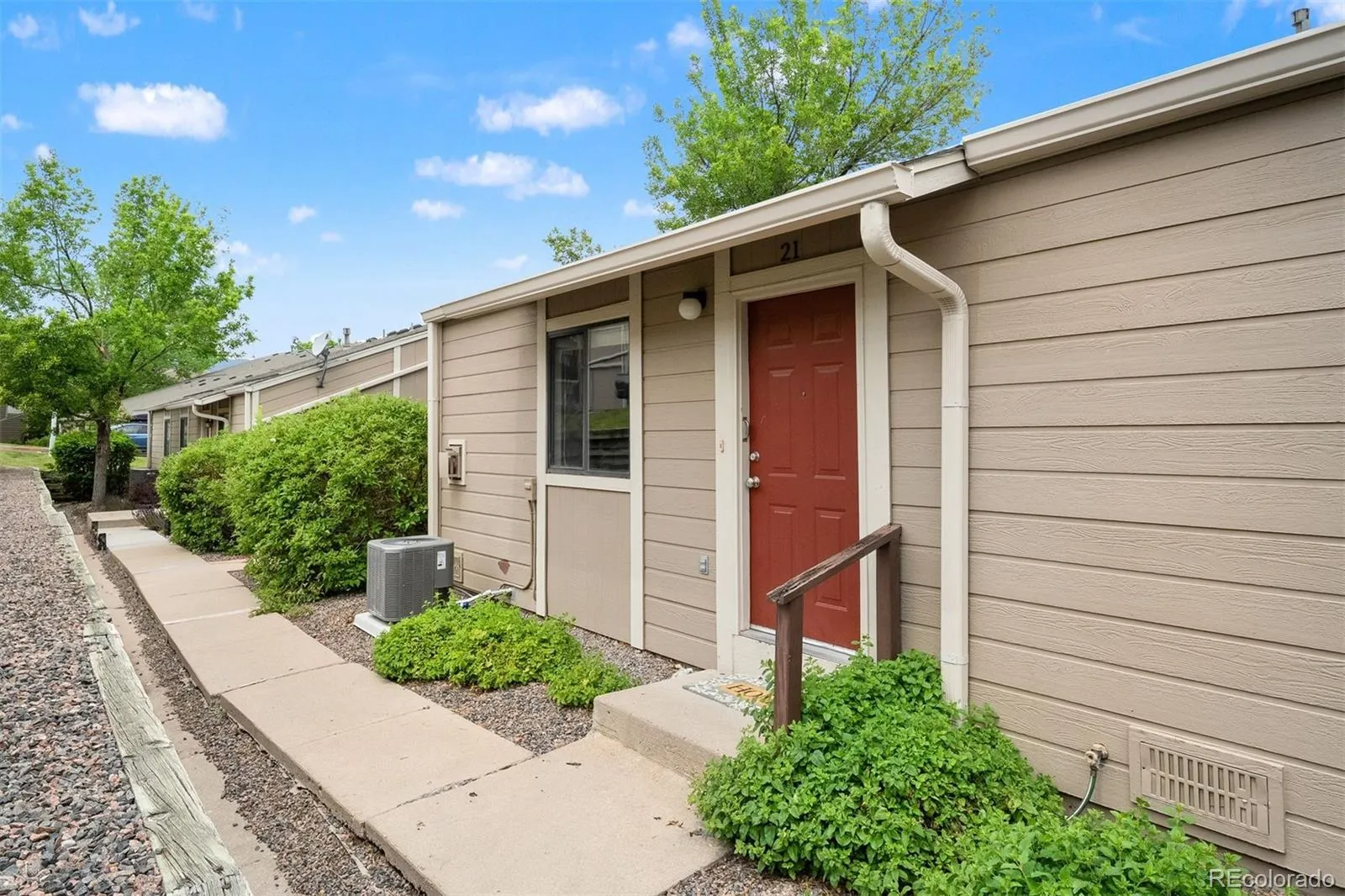 18284 W 58th Place #21 Golden CO 80403 | MLS #REC6276880 05232026095126 1600 33