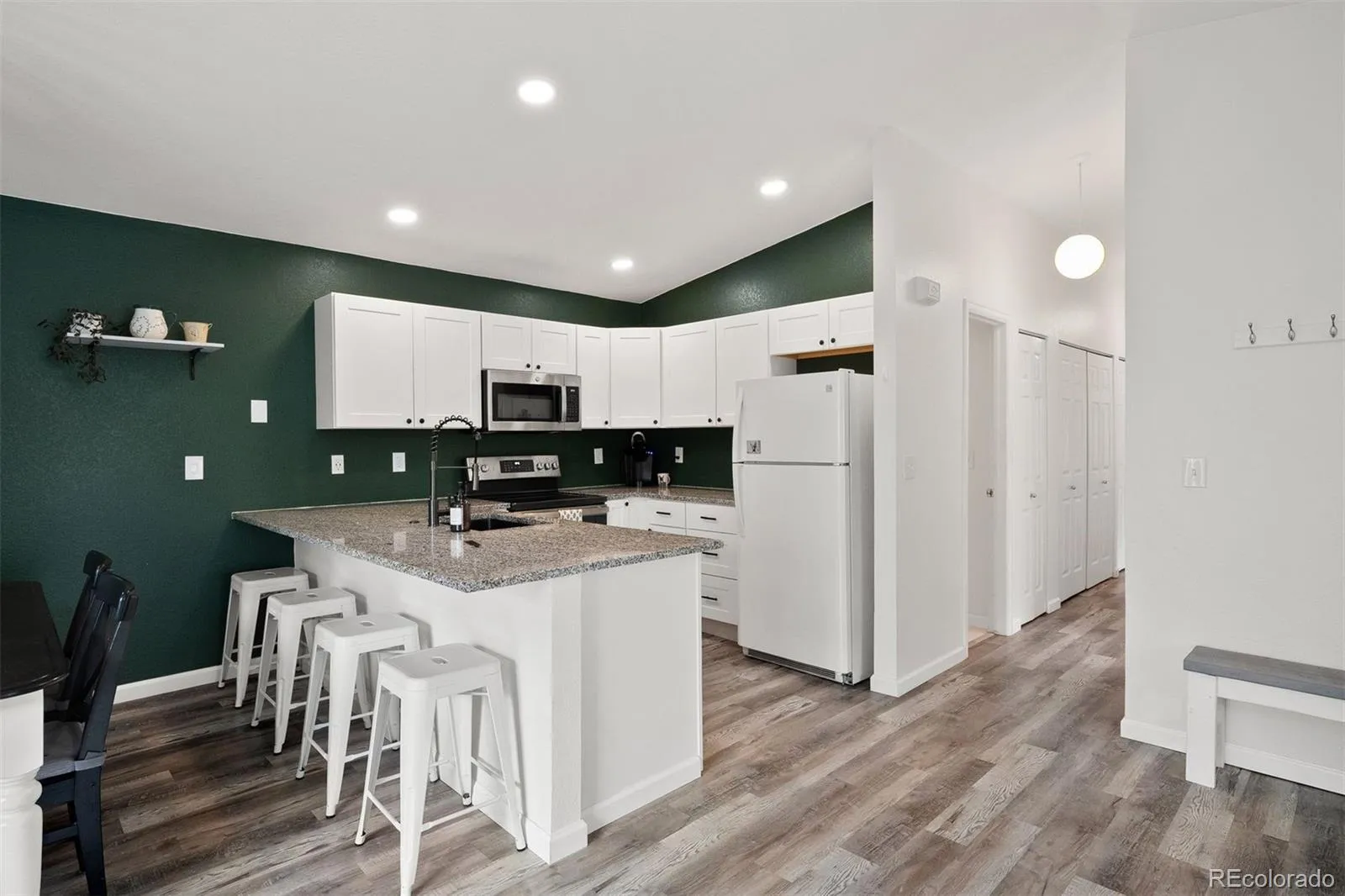 18284 W 58th Place #21 Golden CO 80403 | MLS #REC6276880 05232026095126 1600 9