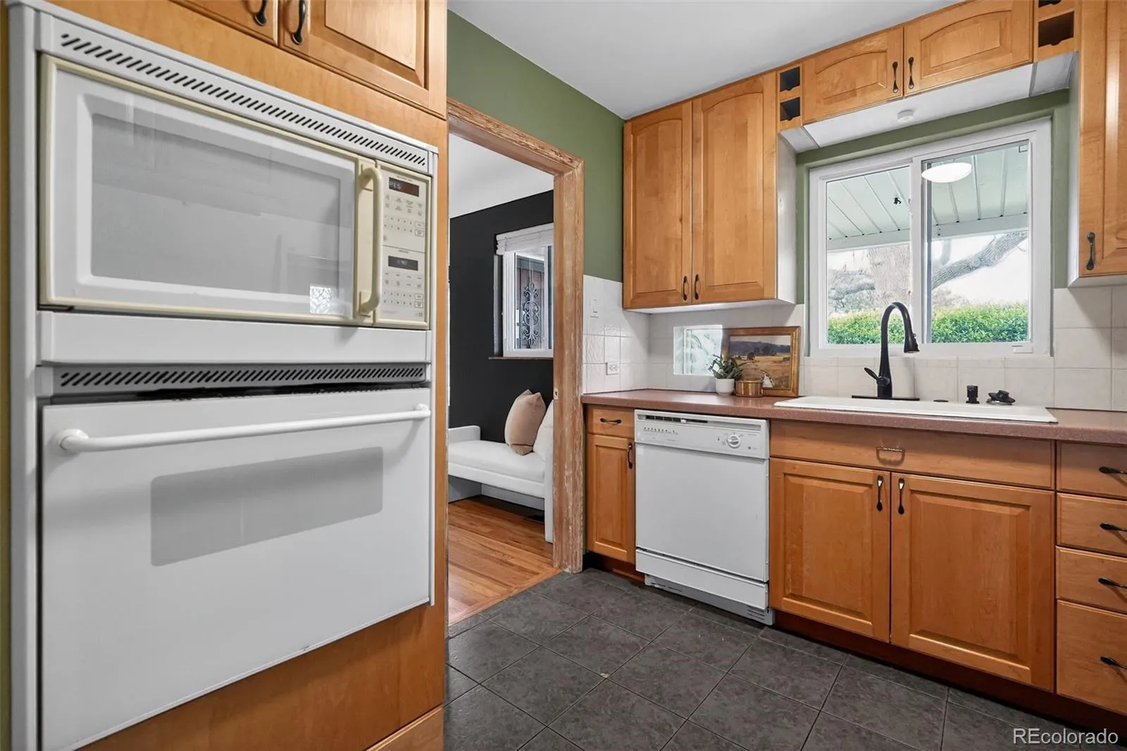 2621 Leyden Street Denver CO 80207 MLS #REC6280613 05052026045757 1600 10