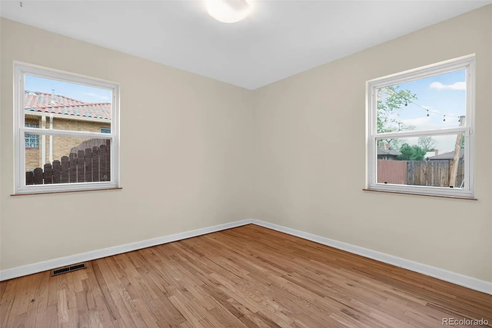 2621 Leyden Street Denver CO 80207 MLS #REC6280613 05052026045757 1600 20