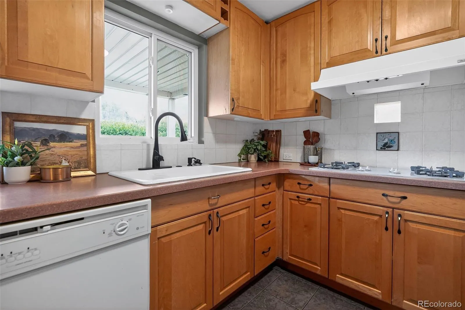 2621 Leyden Street Denver CO 80207 MLS #REC6280613 05052026045757 1600 8