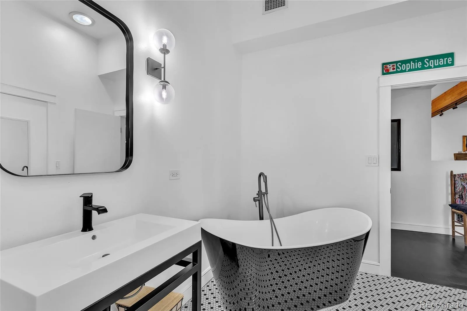 800 W 8th Avenue #201 Denver CO 80204 | MLS #REC6280625 08042026204530 1600 17