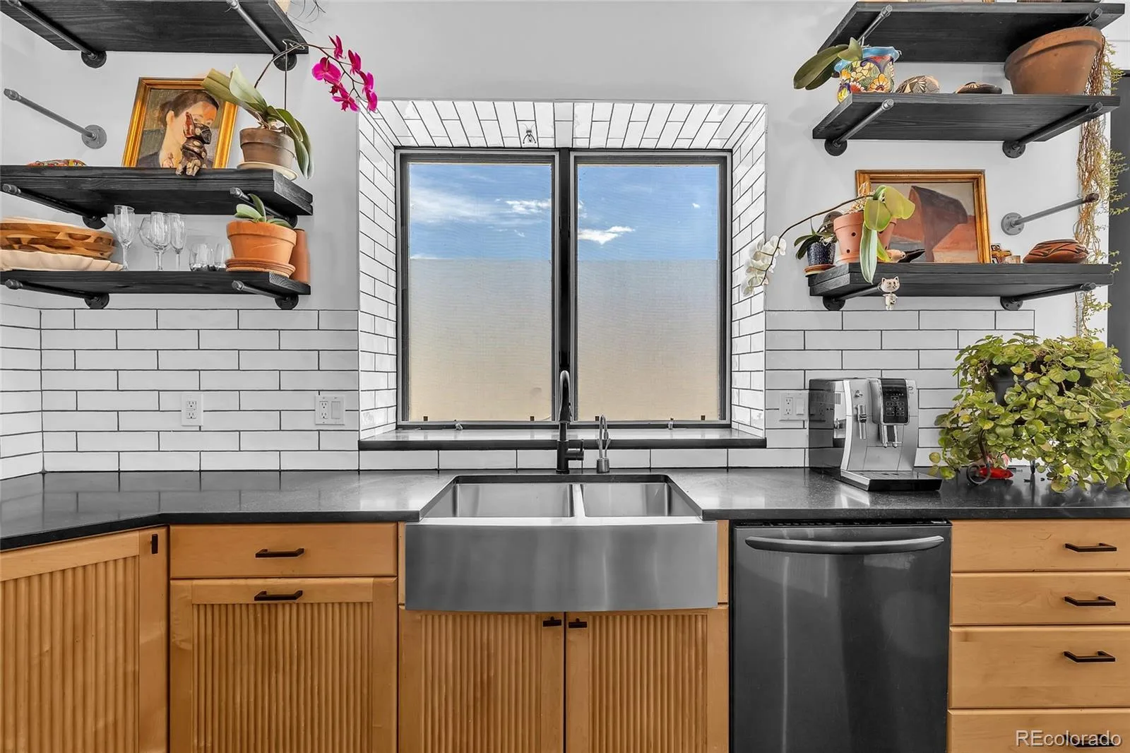 800 W 8th Avenue #201 Denver CO 80204 | MLS #REC6280625 08042026204530 1600 25