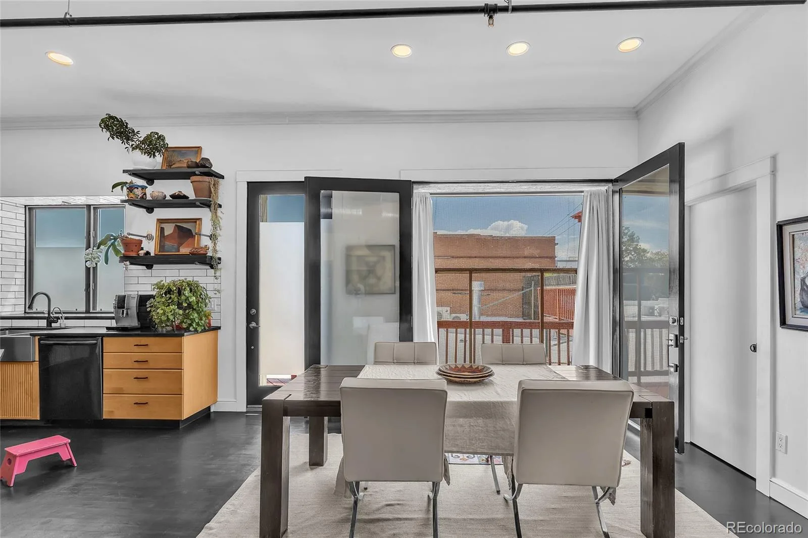 800 W 8th Avenue #201 Denver CO 80204 | MLS #REC6280625 08042026204530 1600 27