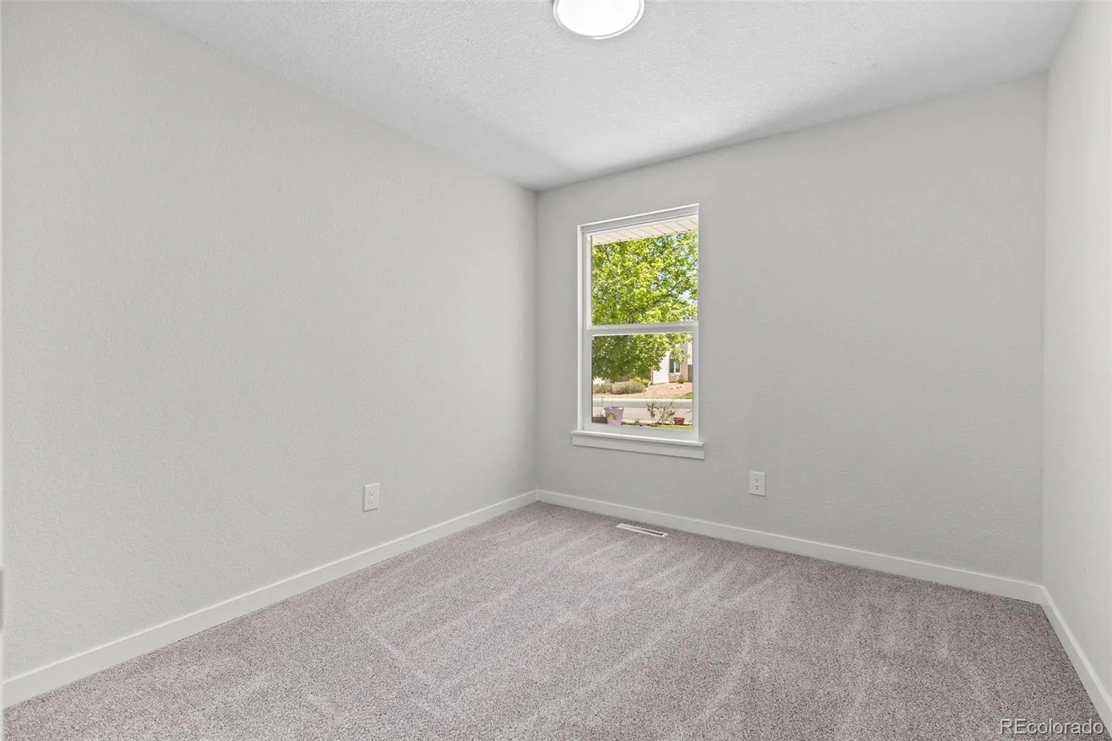 17933 E Linvale Drive Aurora CO 80013 MLS #REC6282820 05122026230255 1600 12