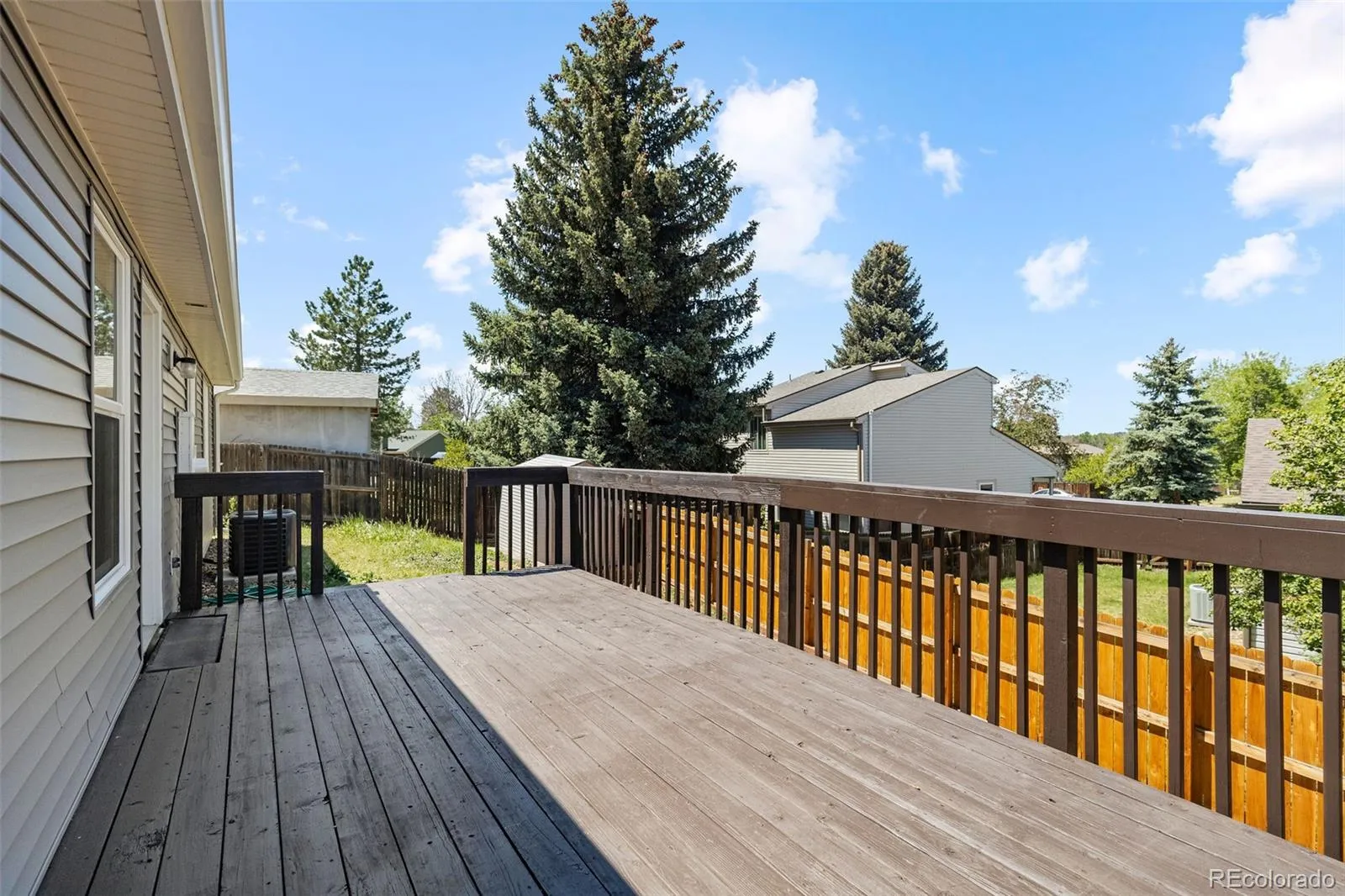 17933 E Linvale Drive Aurora CO 80013 MLS #REC6282820 05122026230255 1600 23