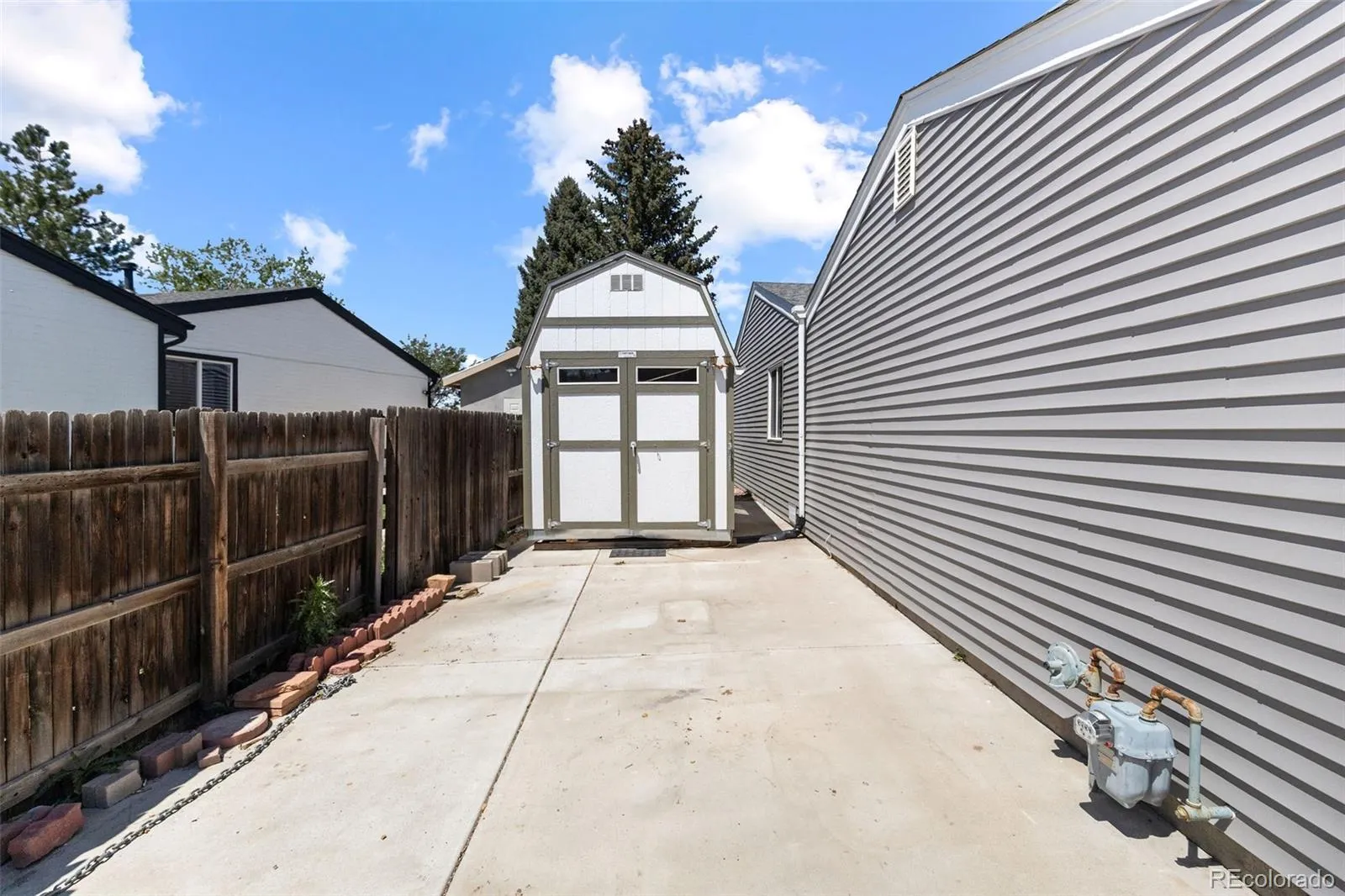 17933 E Linvale Drive Aurora CO 80013 MLS #REC6282820 05122026230255 1600 26