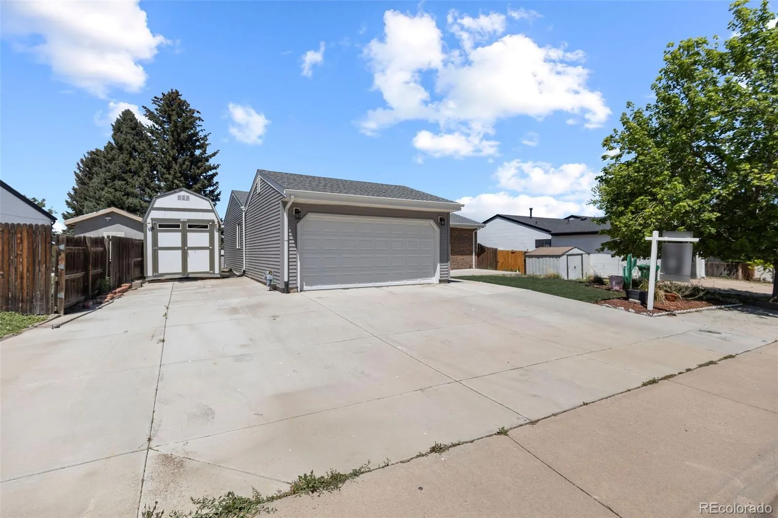 17933 E Linvale Drive Aurora CO 80013 MLS #REC6282820 05122026230255 1600 30