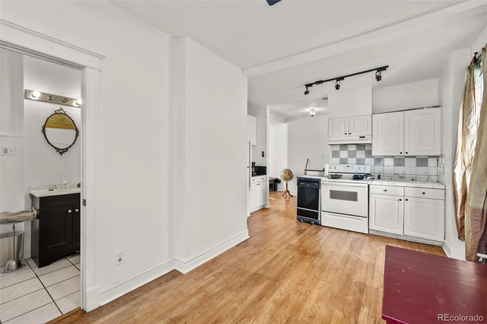 215 E 11th Avenue #D1 Denver CO 80203 MLS #REC6286800 02202026171157 1600 7