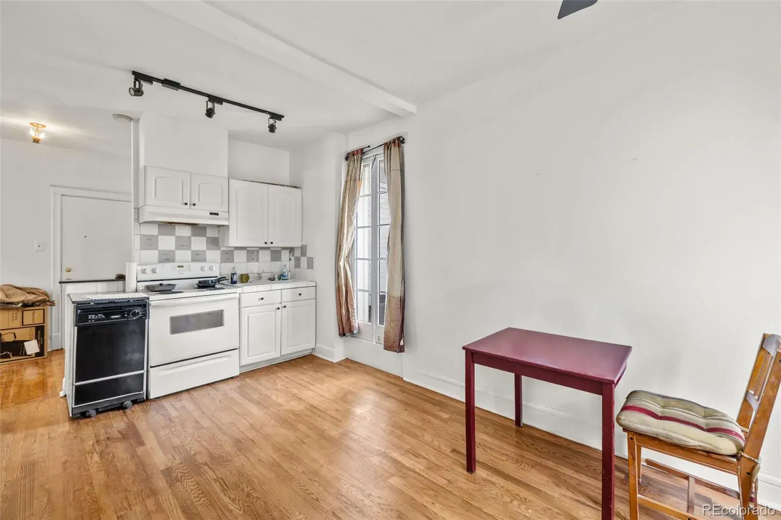 215 E 11th Avenue #D1 Denver CO 80203 MLS #REC6286800 02202026171157 1600 8