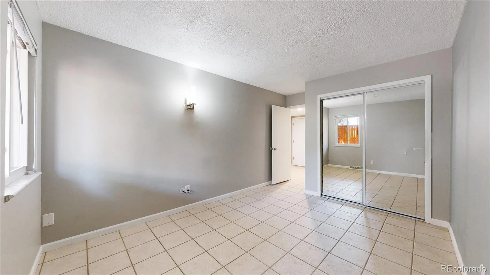 2946 S Moline Place Aurora CO 80014 | MLS #REC6287295 09182026054712 1600 22