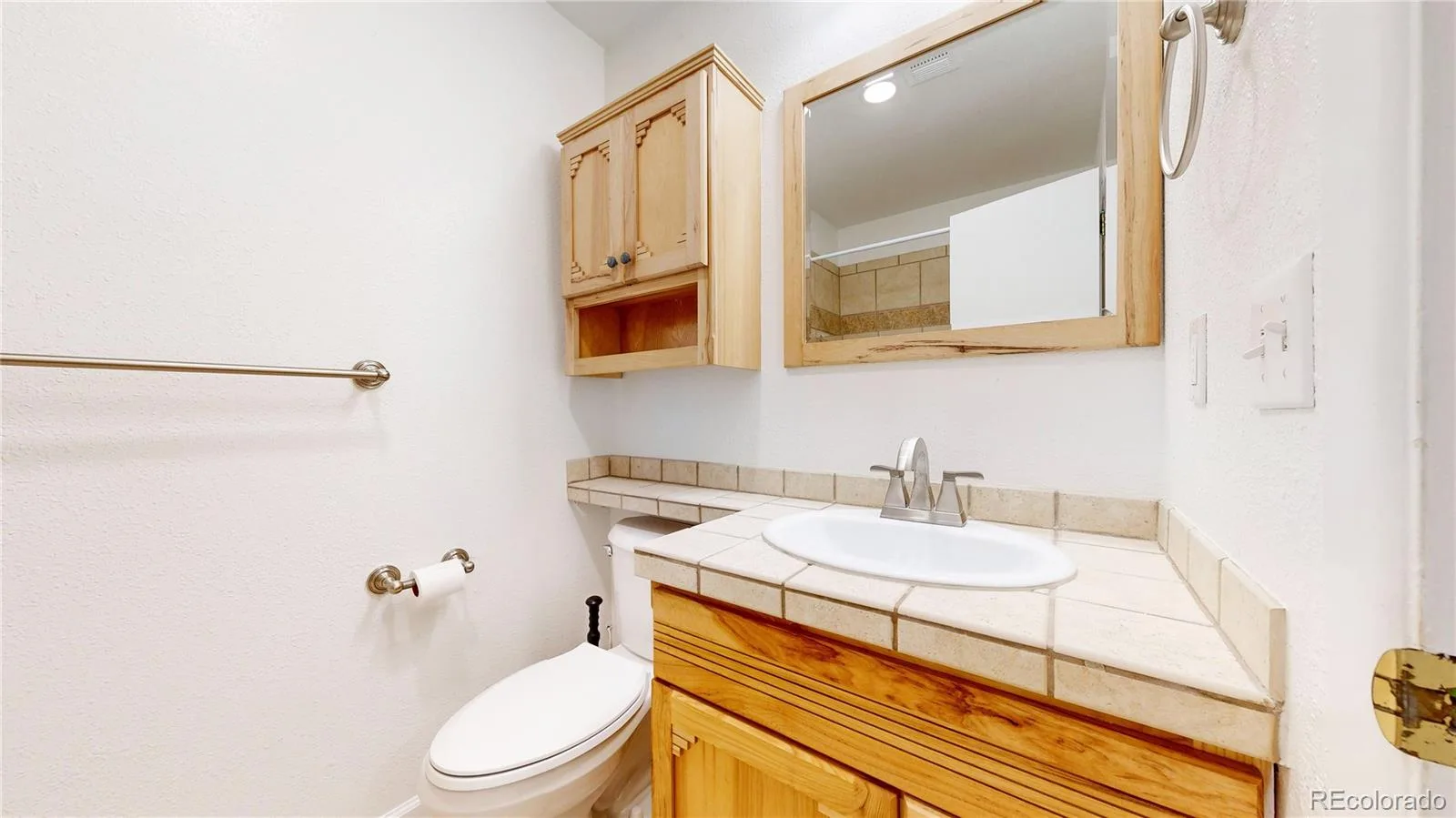 2946 S Moline Place Aurora CO 80014 | MLS #REC6287295 09182026054712 1600 23