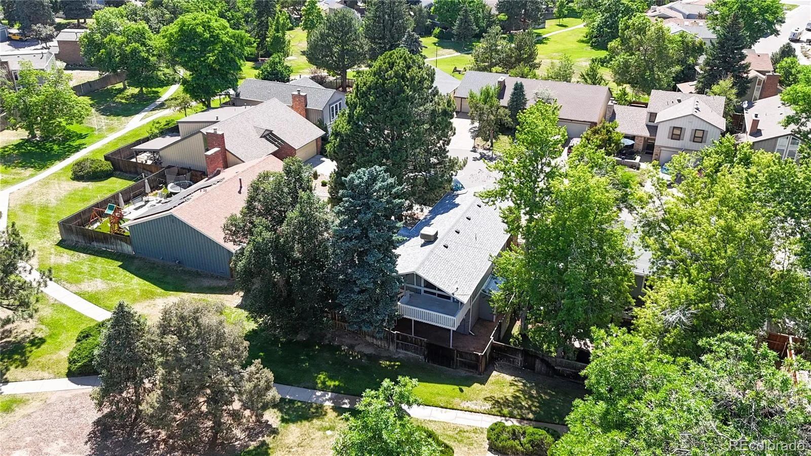 2946 S Moline Place Aurora CO 80014 | MLS #REC6287295 09182026054712 1600 39