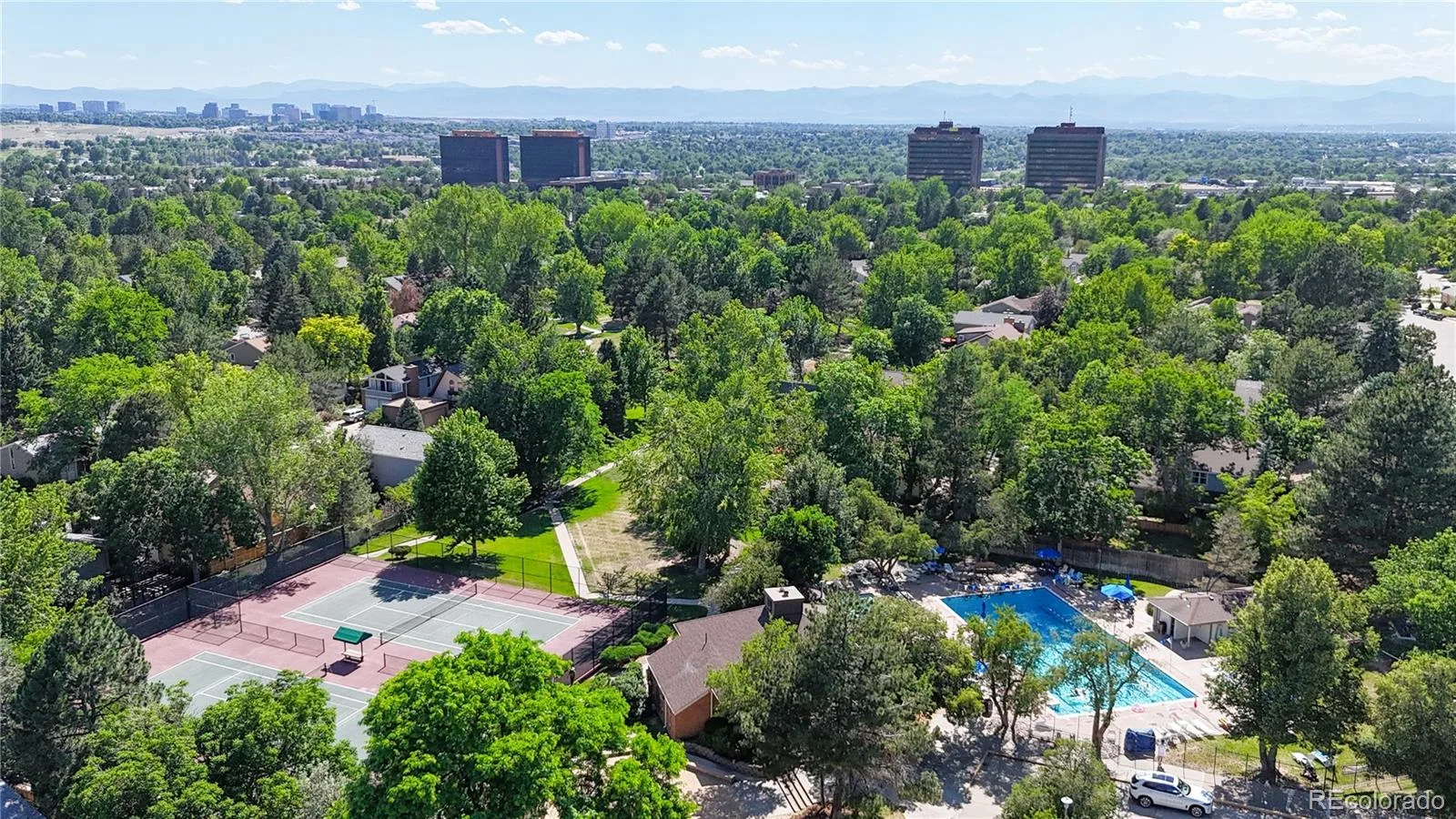 2946 S Moline Place Aurora CO 80014 | MLS #REC6287295 09182026054712 1600 42
