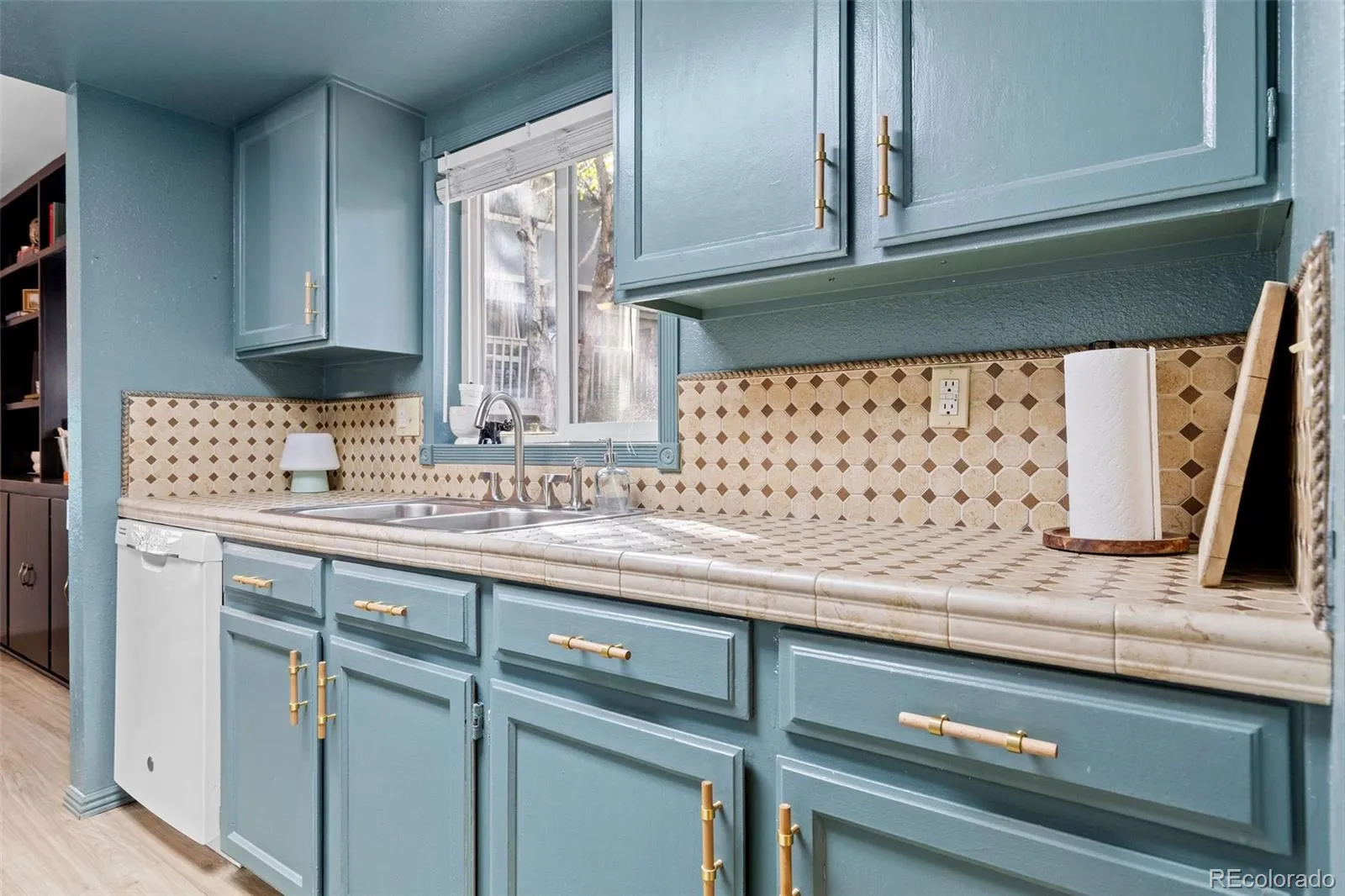 11184 E Linvale Drive Aurora CO 80014 MLS #REC6294014 05222026221501 1600 12