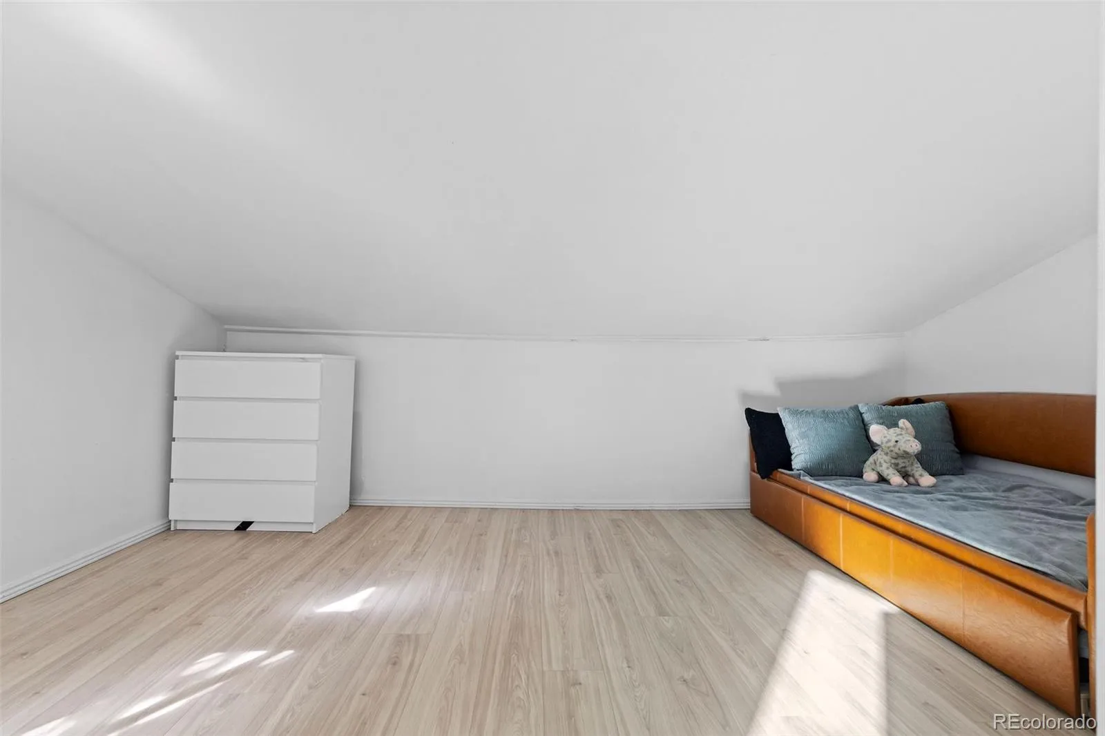 11184 E Linvale Drive Aurora CO 80014 MLS #REC6294014 05222026221501 1600 23