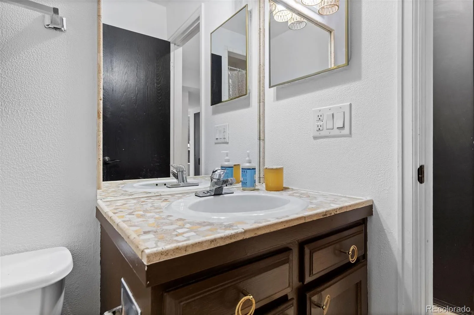 11184 E Linvale Drive Aurora CO 80014 MLS #REC6294014 05222026221501 1600 26