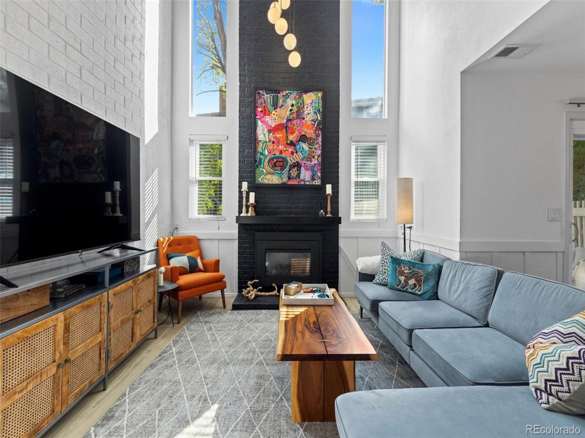 11184 E Linvale Drive Aurora CO 80014 | MLS #REC6294014 MLS #REC6294014 image #0
