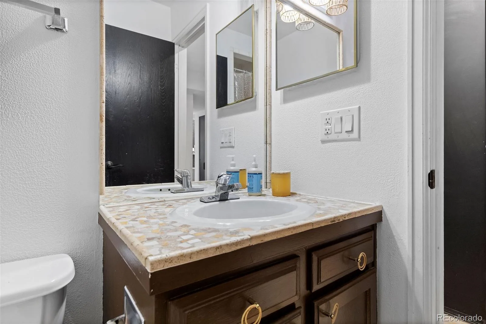11184 E Linvale Drive Aurora CO 80014 MLS #REC6294014 07242026171659 1600 28