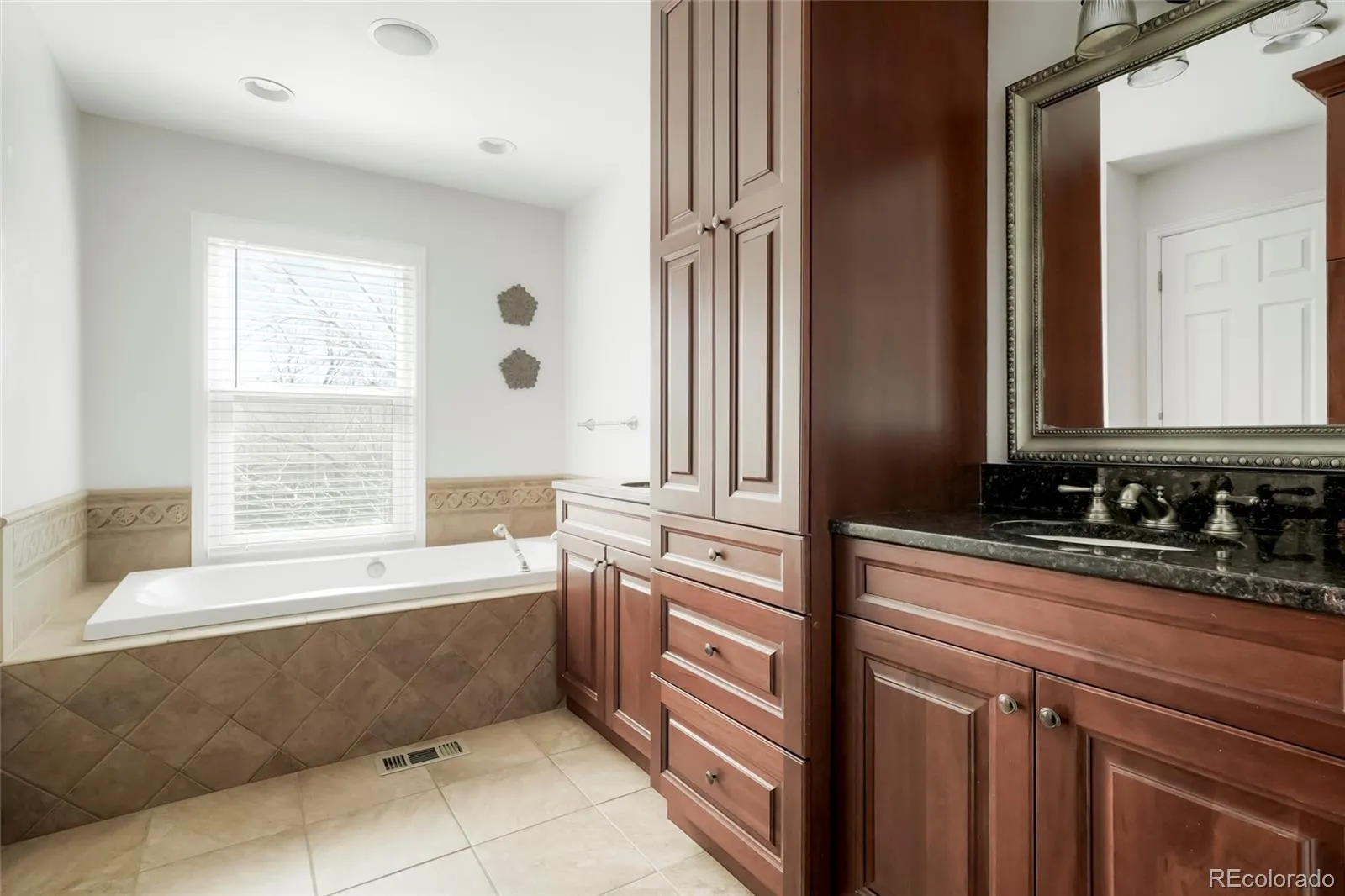 04052026233708 1600 21