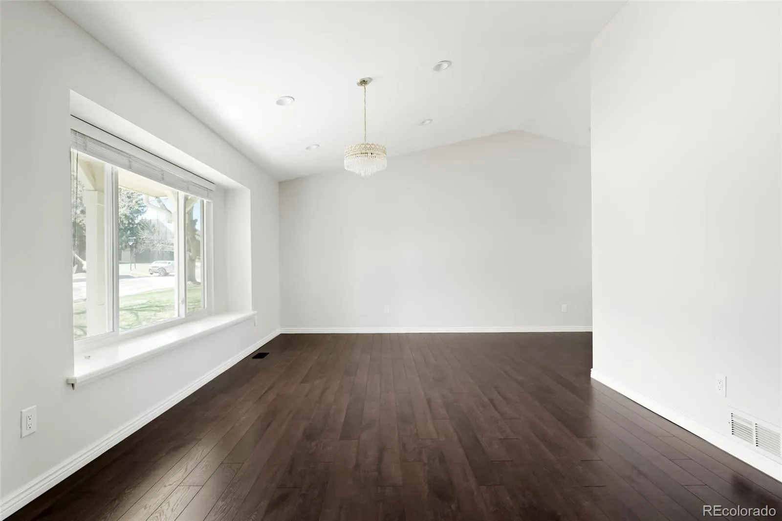 04052026233708 1600 4