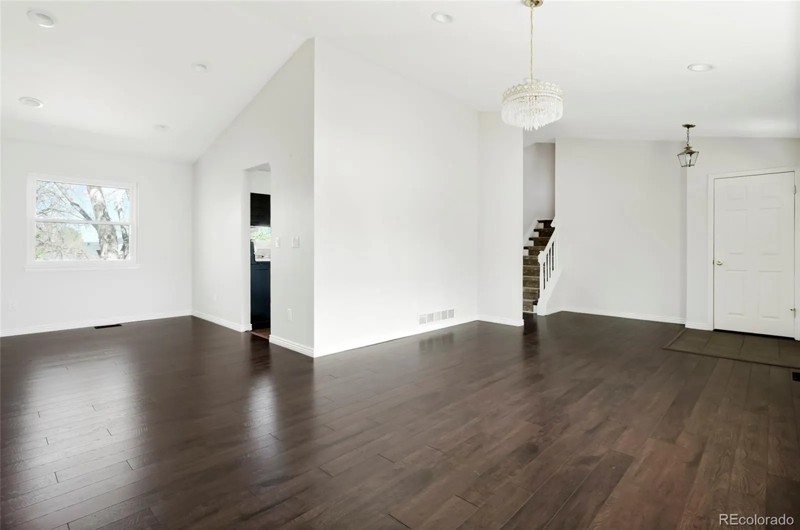 04052026233708 1600 6