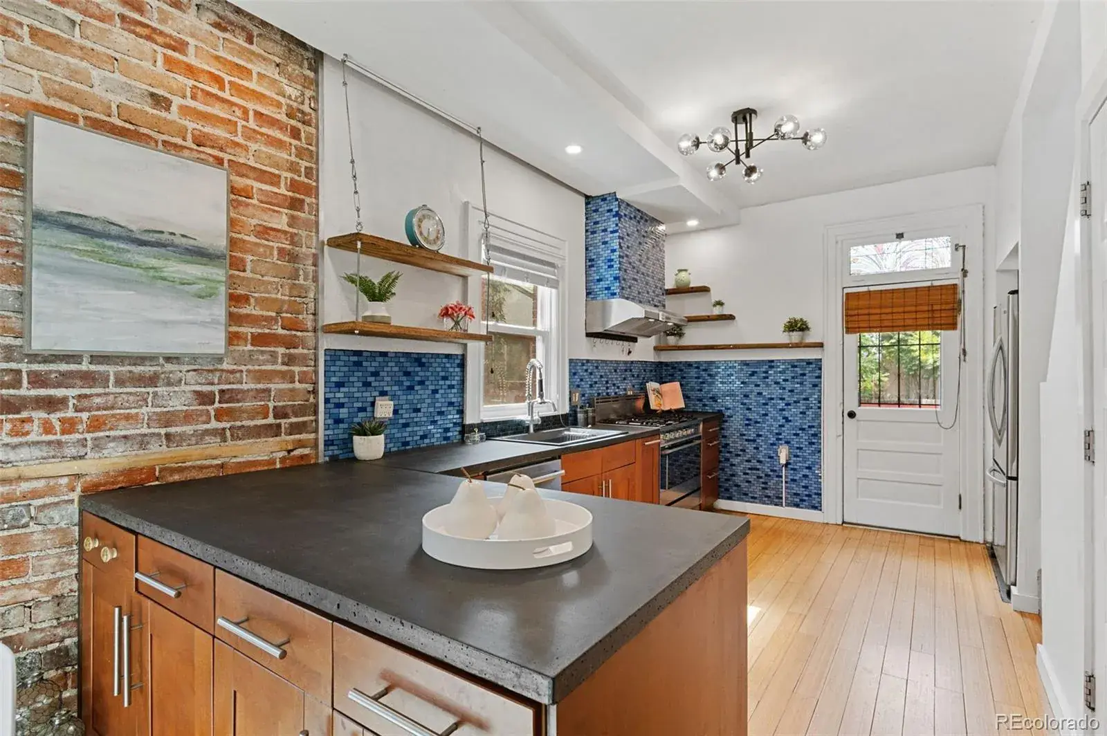 09212025000250 1600 10