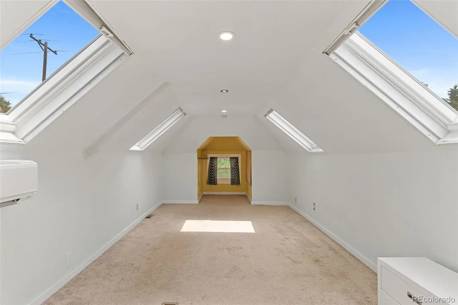 09212025000250 1600 19